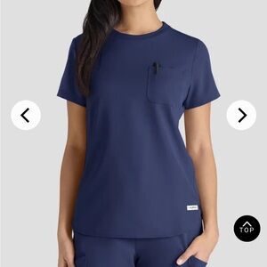 ReSurge Women’s Scrub Set Citrine Crew Neck Amber Joggers Navy